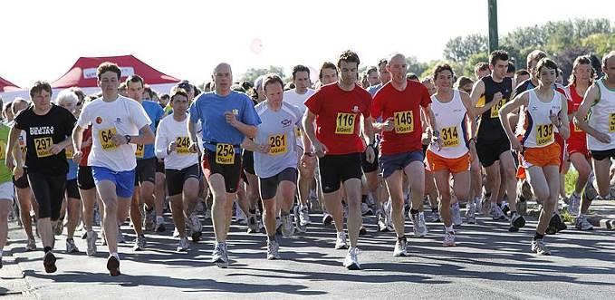 Volwassenen: 5 km om 18u30 Wanneer? Woensdag 16 mei Waar?