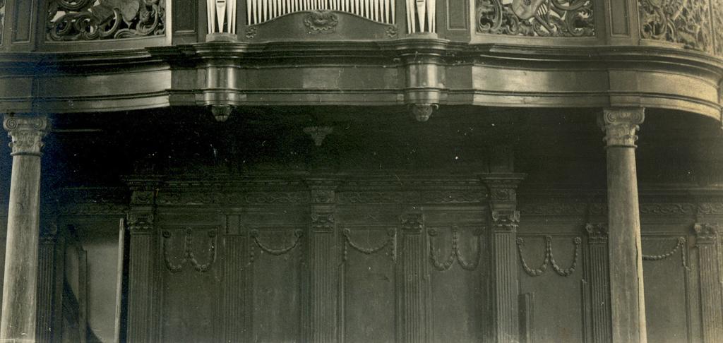 Luxemburg], bevat diverse werklijsten van Jules Anneessens-Tanghe (Menen), o.m. - Lijst der Nieuwe Orgels geplaatst sedert den oorlog door het Huis Jules Anneessens-Tanghe, Meenen, gesticht in 1905 hierin : 44.
