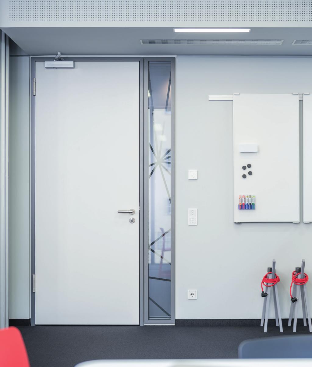 Een vertrouwde naam voor hang- en sluitwerk ASSA ABLOY innoveert in hoog tempo om topkwaliteit deurdrangers voor elke gebouwfunctie en toepassing te leveren.