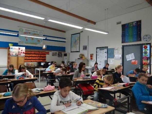 En we kregen ook een werkboekje van de kinderboekenweek. Leon Zandee en Sjoerd Meijer GROEP 8!