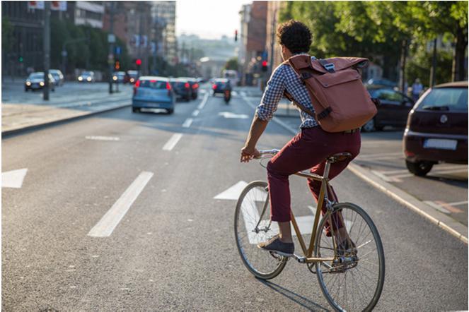 Effect op gewicht Dagelijks 1 uur in de file: 6% hogere kans op obesitas Elke extra dagelijkse km wandelen verlaagt de kans op obesitas met 4,8%