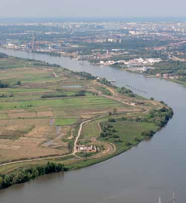 2 Afwatering achterland: Barbierbeek, afwatering noord en afwatering zuid 18 In de aanleg van deze komberging voor de Schelde is ook rekening gehouden met de afwatering van het oppervlaktewater