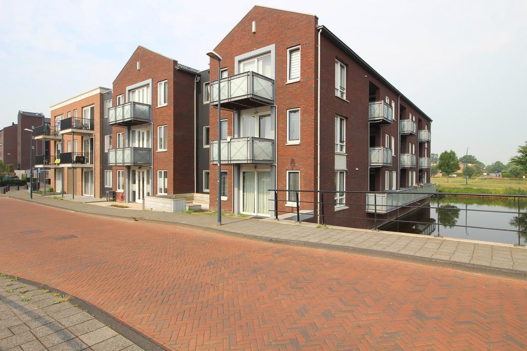 Type woning: Appartement Bouwjaar: 2012 Aantal kamers: 3 Aantal