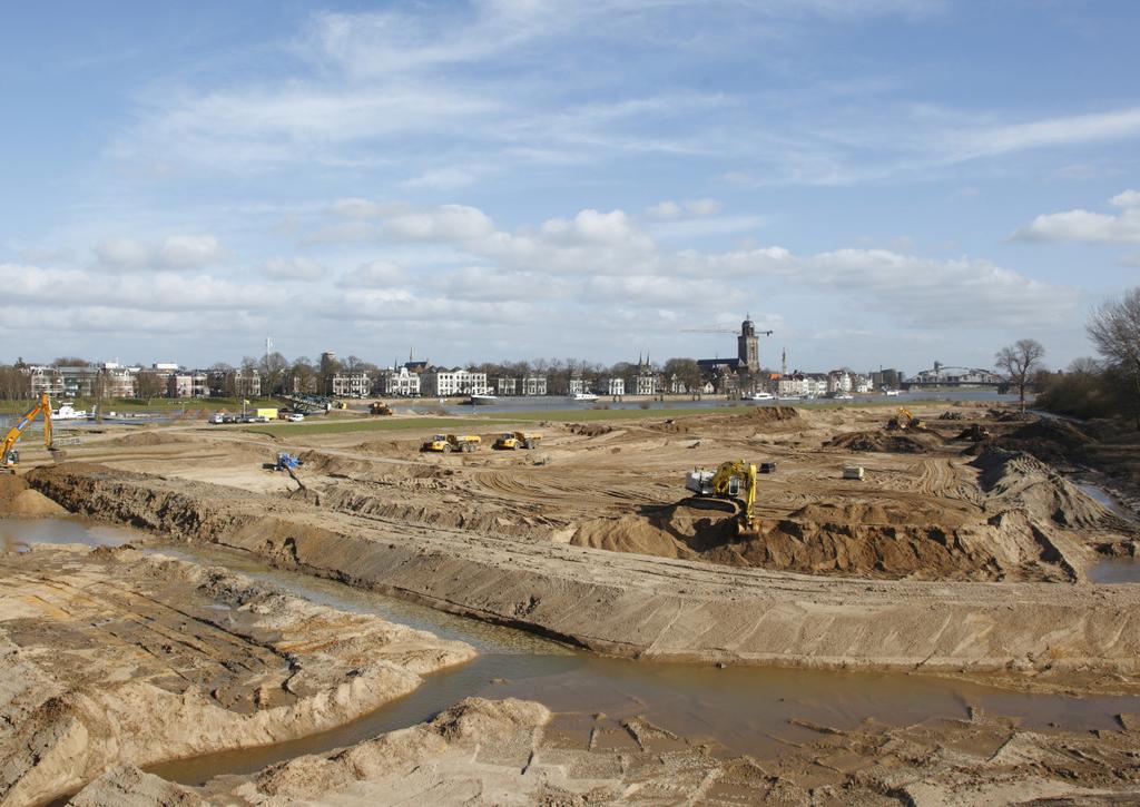 9.1 Inleiding In voorgaande hoofdstukken is het programma Ruimte voor de Rivier thematisch geëvalueerd. Dit hoofdstuk geeft de conclusies van de onderzoekers weer.