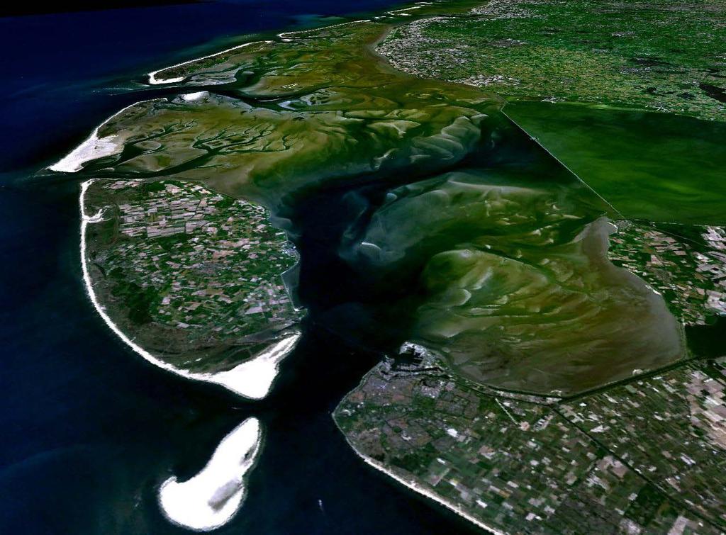 Gevolgen van eilanden Beinvloeding van de waterbeweging langs de kust Mogelijke toename van troebelheid (tijdens aanleg?