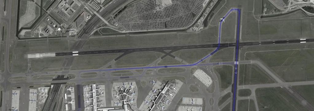 In gemarkeerd gebied 3c rijdt ongeveer 10% van het verkeer in oostelijke richting over taxibaan Bravo.