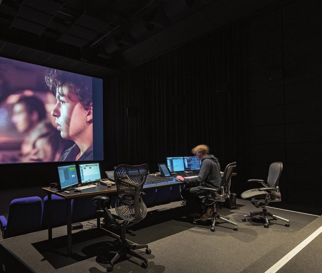 De nieuwe Studio WarnierPosta is de enige studio in Nederland waar films van het Dolby Artmos geluid kunnen worden voorzien.