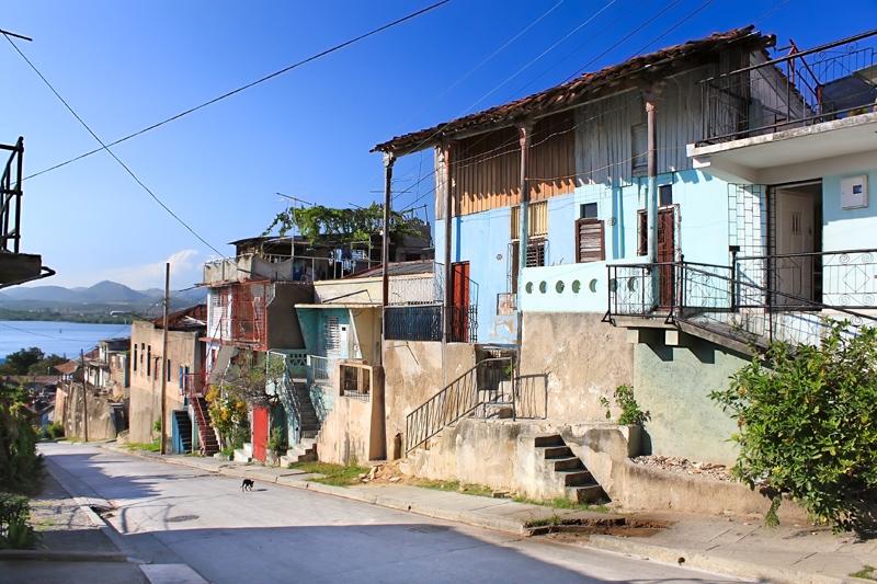 Dag 12: Sierra Maestra - Santiago de Cuba Vandaag vervolgt deze groepsreis door Cuba zich naar Santiago de Cuba, langs Bayamos en Contramaestre.