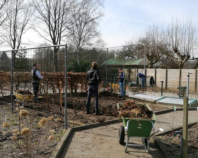 De mest is afkomstig van de boerderij en wordt met