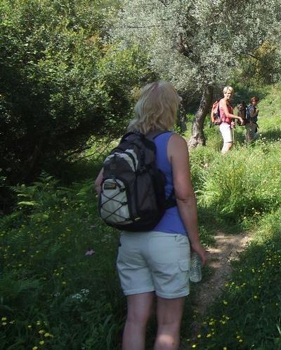 Een mooie combinatie is het buureiland Tinos. We bieden daar 5 wandelingen aan (7-daagse reis): zie reiscode CTWM219I. Ook deze reis kan naar wens ingekort of verlengd worden.