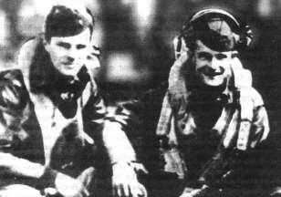 Bij een volgende aanval ontplofte een 20 mm-granaat in de cockpit. Co-piloot Dahlman werd zwaar verwond en piloot Bennett kreeg granaatsplinters in zijn been.