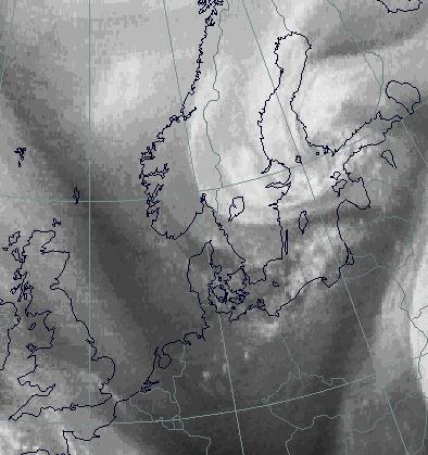 Op het IR-beeld wordt dit gebied gekenmerkt door grijze vlekken. Een tweede gebied met EC s bevindt zich ten westen van de Noorse Zee.