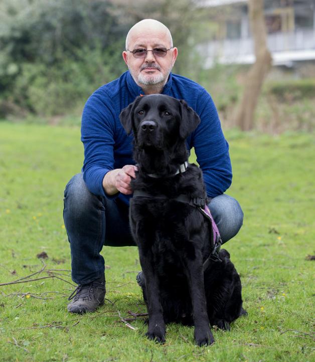 Je kunt hier perfect oefenen met verkeer, stations en winkels, vertelt Milou enthousiast. Inmiddels hebben we alweer onze vijfde KNGF-hond in huis.