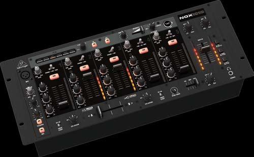 Behringer NOX606 6-kanaals DJ mixer met contact-vrije VCA crossfader, 2 aparte microkanalen met talkover,
