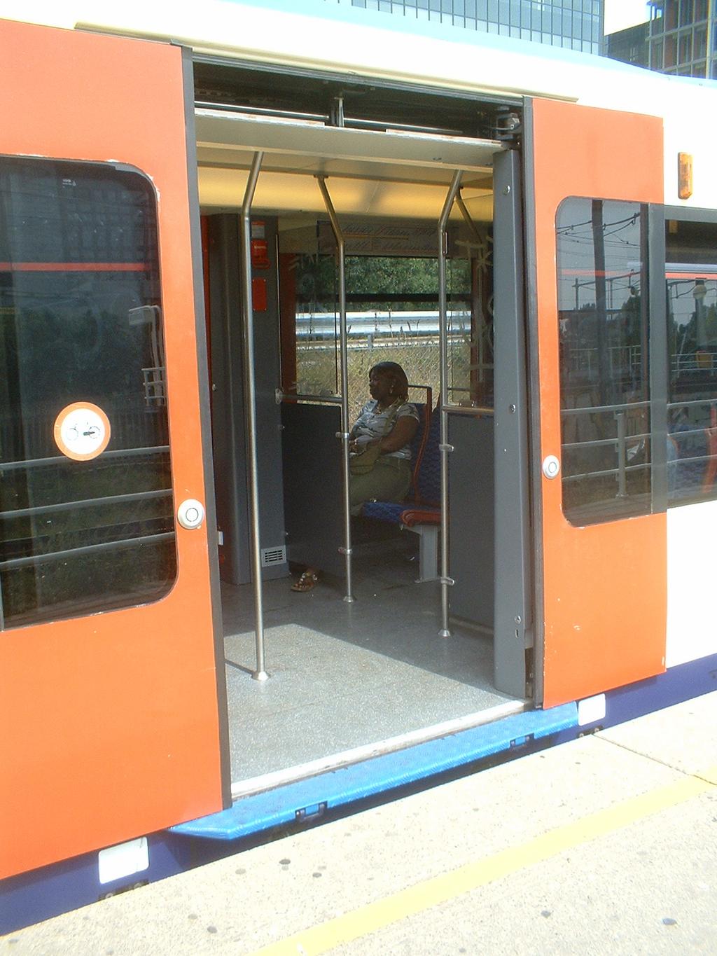 De kosten voor het verbreden van de op de Noord/Zuidlijn geplande perrons zijn naar verwachting marginaal.