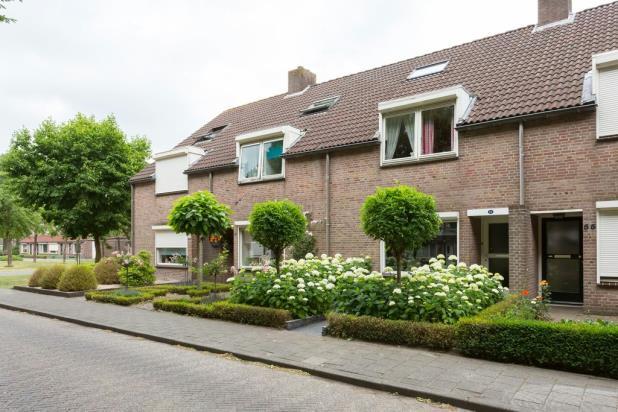 Jagersveld 53 Dongen Zeer nette tussenwoning op een aantrekkelijke locatie, met een moderne keuken en badkamer en