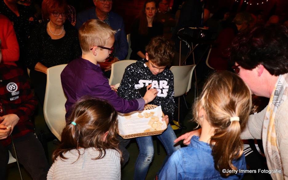 Al meerdere mensen kennen de weg naar de huiskamer van de Immanuelkerk inmiddels.