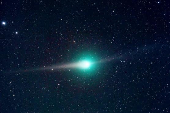 za 28 feb, ca 23:00 u. Komeet Lulin voor 't eerst gezien, met 7x50 prismakijker. Stond ca 6 gr rechtsboven Regulus. Nauwelijks opvallend in het beeld.