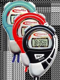 Tijd waarneming; Om de tijd bij te houden tijdens de wedstrijd gebruiken we een stopwatch of een horloge met stopwatch functie.