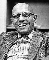 Michel Foucault (1926-1984) archeologie van de samenleving waarheid is een sociaal construct
