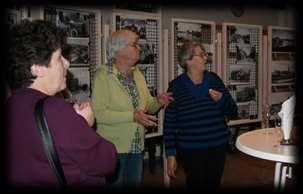 Zowel de stellingen met oude foto s als de presentatie vonden zoals gebruikelijk gretig aftrek.