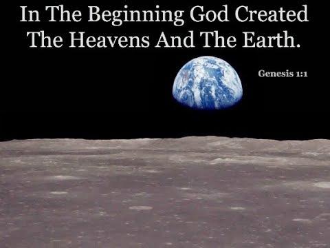 Apollo 8-bemanning las in de kerstnacht rond de maan ook nog voor uit het boek Genesis Leidde tot een aanklacht van atheïst Madalyn Murray O