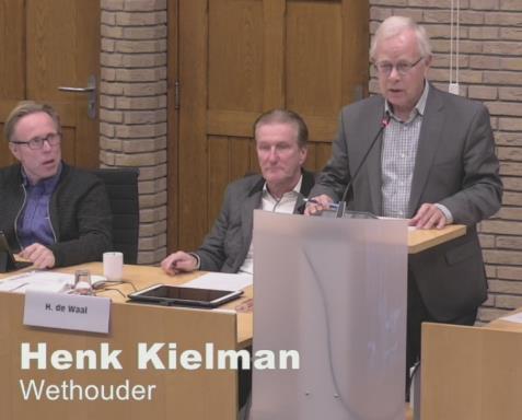 Tien jaar VVD Woensdrecht Nieuwsbrieven - Een terugblik door Henk Kielman Zo op het eind van het jaar past een terugblik over de afgelopen 10 jaar waarin ik voor de VVD afdeling Woensdrecht de