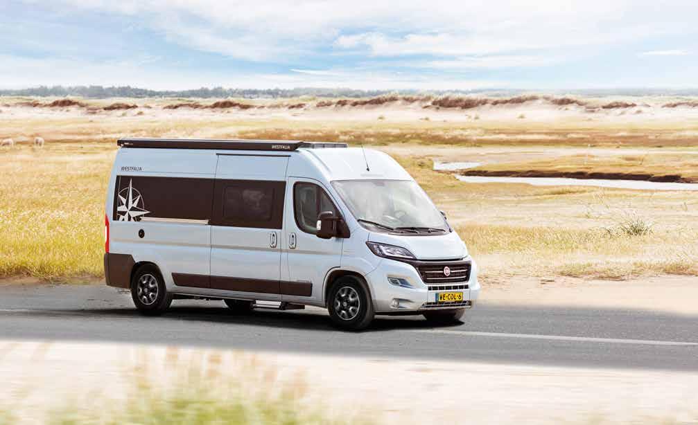 Westfalia Columbus 600D (3-p) Echte zes meter klasse Wilt u veel leefruimte en perfect slaapcomfort? Dan kiest u voor de Columbus 600D, die ondanks zijn zes meter lengte verrassend compact rijdt.