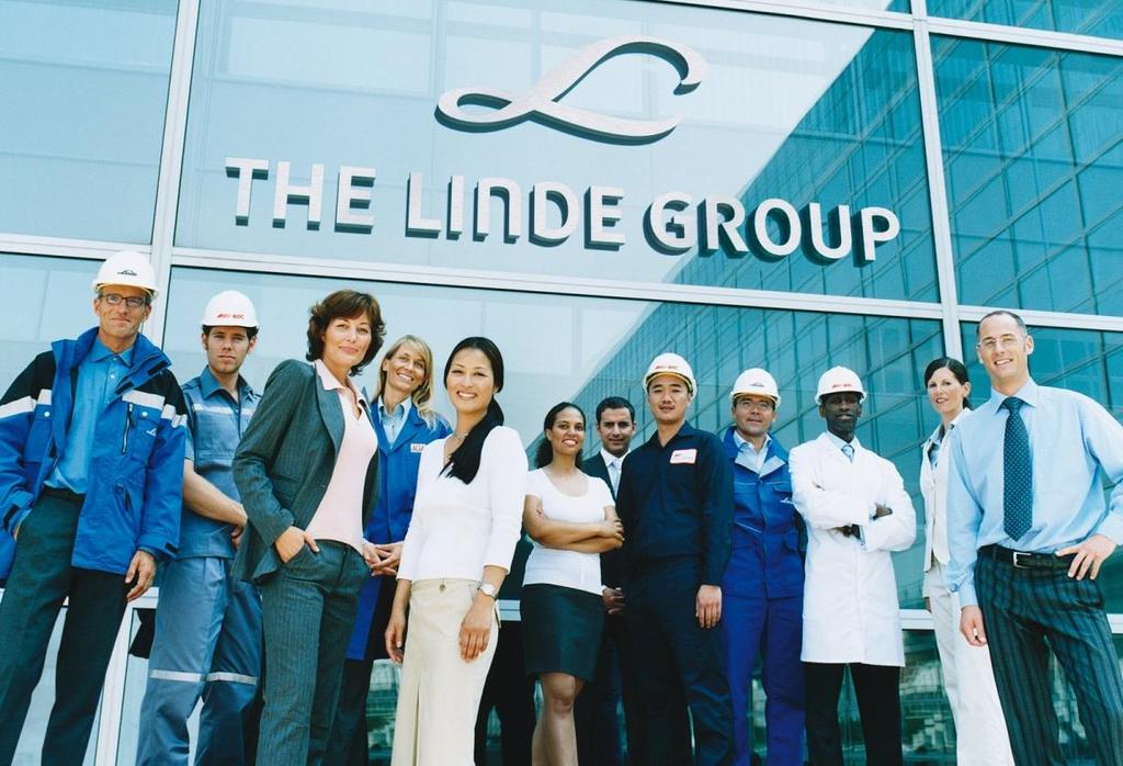 The Linde Group Introductie Belangrijke speler in industriële, medische, proces- en speciale gassen Stabiele financiële positie, omzet 16.948 miljard in 2016 Wereldwijd 65.