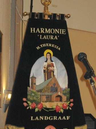 Laura plaats. Dit is tevens de eerste muzikale activiteit in het lustrumjaar van de harmonie, want de "Laura" bestaat in 2007 60 jaar.