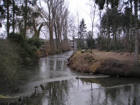 Inventarisatieformulier Stads- en dorpsgezichten Gebied V Laarderschans Omvang gebied Aldenheerd 46-48, gebied tussen Laarderschans, Rakerstraat (zoals op kaart aangegeven) Plaats Laar (Weert) Datum