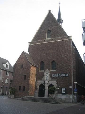 Verkoop Jongerenkerk...Onzin! Wat is er wel waar. Vanmorgen om 10.30 uur kreeg Hub van den Bosch telefoon van Omroep Venlo.