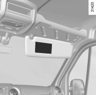 KINDERVEILIGHEID: uitschakelen, inschakelen van de passagiersairbag voorin (2/3) A A A 3 De merktekens op het dashboard en de stickers A aan elke