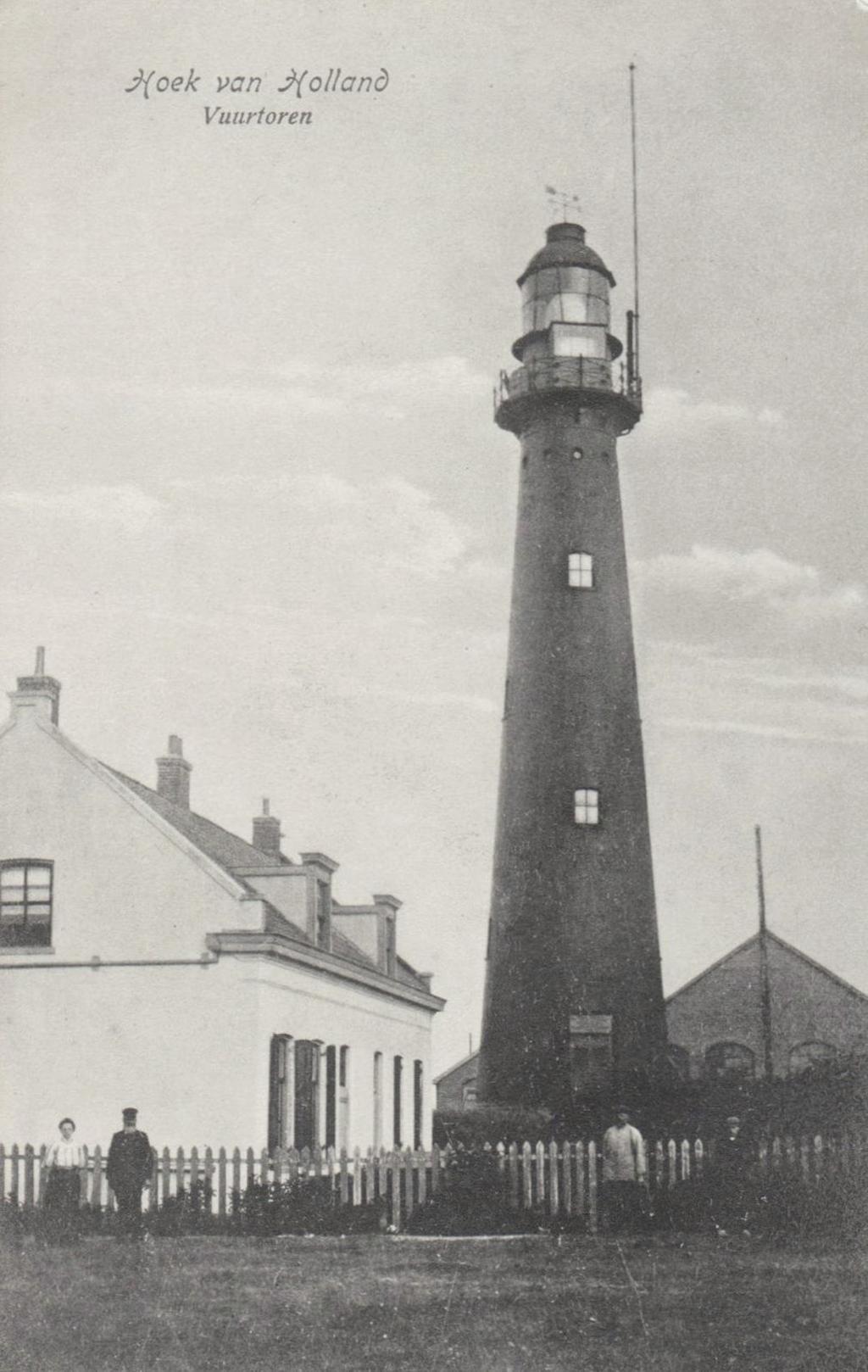 Het hoge licht In maart 1893 is aan de ijzergieterij Penn & Bauduin te Dordrecht de opdracht gegund voor het vervaardigen van een 27,2 meter hoge gietijzeren vuurtoren, naar het ontwerp van A.C.