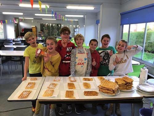 De hele dag waren onze leerlingen, samen met enkele ouders en grootouders, druk in