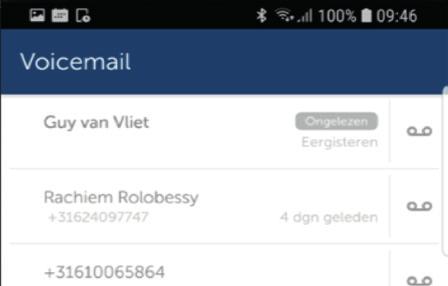 Het afluisteren van de voicemail kan heel eenvoudig via de play knop.