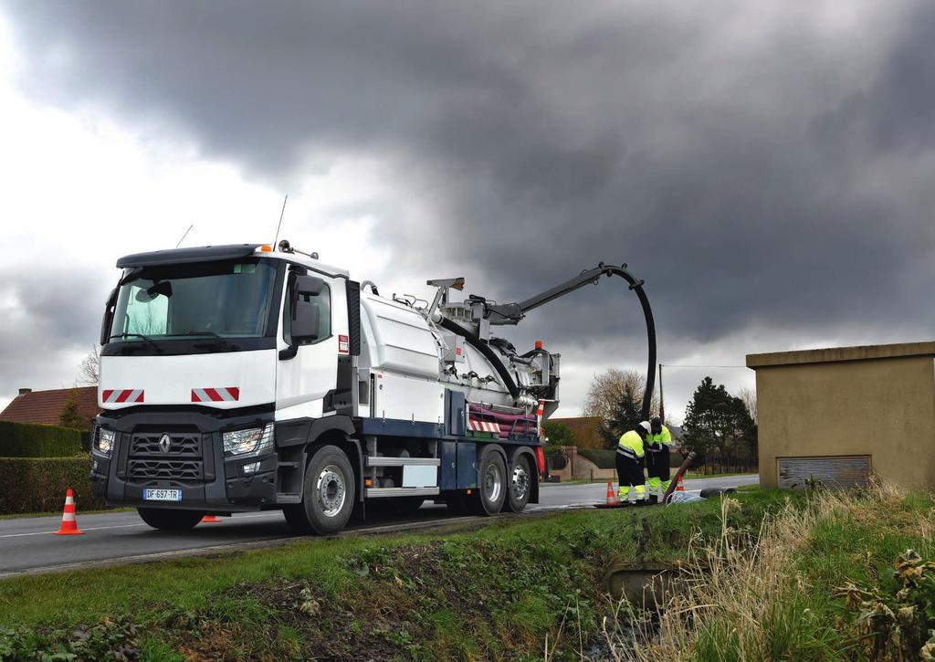 Voor een efficiënte uitvoering van werkzaamheden onder de grond biedt Renault Trucks betrouwbare, krachtige voertuigen met een groot koppel voor de aandrijving van pompen en andere voorzieningen.