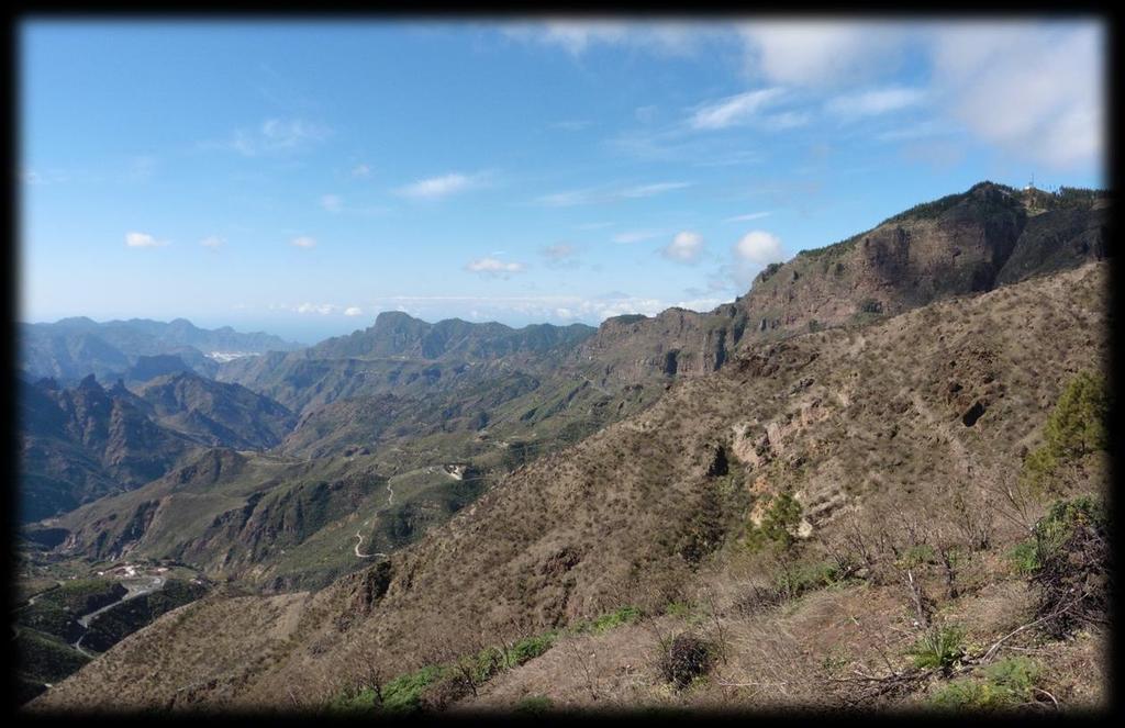 We krijgen zowaar zicht op de top van El Teide.