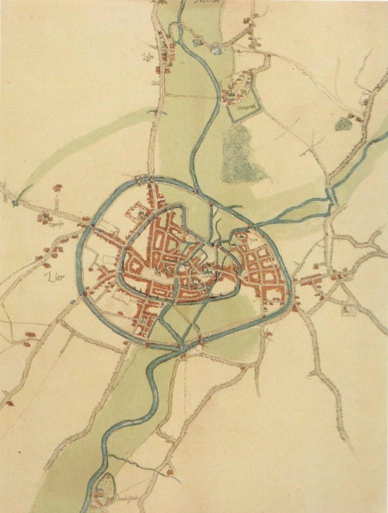 Lier maakte sinds de 12de eeuw deel uit van het hertogdom Brabant, hoofdkwartier Antwerpen. Het hoofdkwartier was op zijn beurt onderverdeeld in Kwartieren.