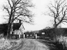 19 Tolhuisje Tolhuisje Vroeger liep de belangrijkste weg van Staphorst naar De Wijk over het landgoed Dickninge.