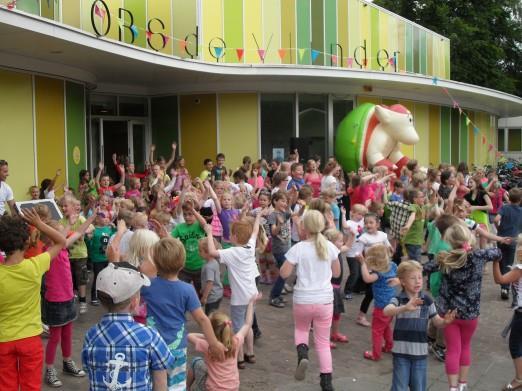 Ouders en onze school Hulp op school Onze school kan niet zonder de hulp van ouders. Op allerlei terreinen zetten zij zich in voor onze school. We waarderen hun hulp zeer.