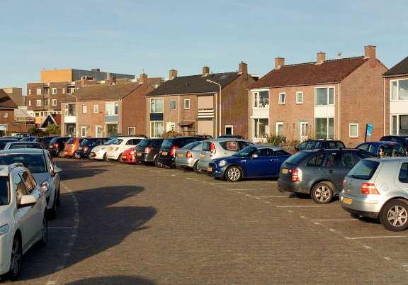 Onevenredig hoge kosten Indien realisatie van de benodigde parkeerplaatsen op eigen terrein in eerste instantie niet mogelijk lijkt, wordt beoordeeld of een aanpassing van het bouwplan kan leiden tot