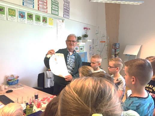 Op de oorkonde stond: Oranje van Nassau, dit was extra toepasselijk, omdat de kinderen van groep 7/8 deze