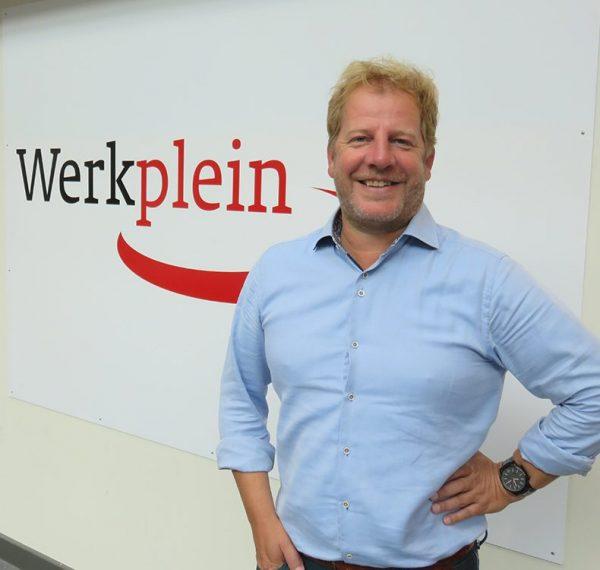 Arnoud Berghuis (Werkplein Twente): Werk maakt gelukkig Arnoud Berghuis is manager van de Hengelose vestiging van Werkplein Twente.