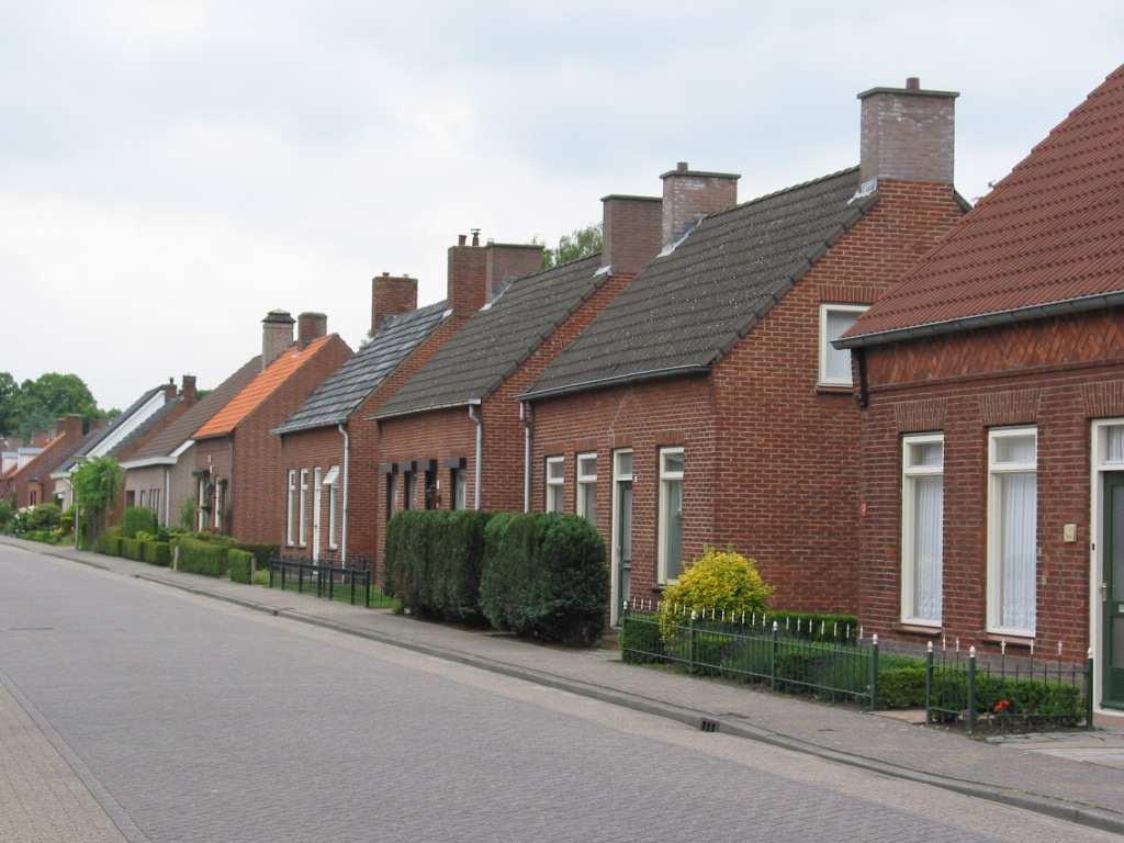 Gebied 3: Hondseind / Lievevrouwenstraat Historisch lint niveau 2 Bebouwing De oorsprong van de meeste bebouwing in dit gebied dateert uit het begin van de 20e eeuw en had een woonfunctie.