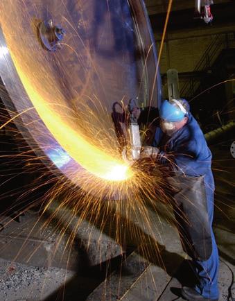 De mens staat centraal De mens staat centraal in alle processen, die een handgeleid gereedschap van PFERD in zijn ontstaan doorloopt.