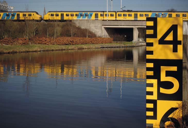 Grafische signalering in het Nederlandse landschap De overheid beschermt, regelt en stuurt.