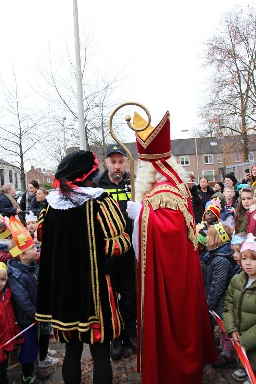 Sinterklaas 2018 Op woensdag 5 december bracht Sinterklaas een bezoek aan onze