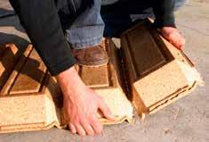 HOUTN VULLMNTN (M) M is een bekistingsvulelement in geperste houtvezels met een nuttige lengte van cm, geschikt voor elk vloertype.