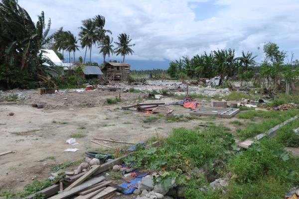 De ravage in Palu, bijna 5 maanden na de ramp. Van de penningmeester We zijn dankbaar dat ook in 2018 de leefkosten voor Peter en Anne-Marie door u bij elkaar zijn gebracht.